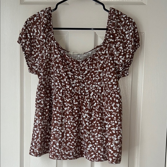 Tops - Floral Brown and White Women's Top